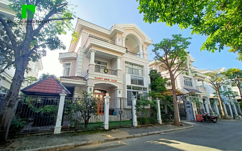 Semi-classical villa for rent Phu My Hung District 7 HCMC