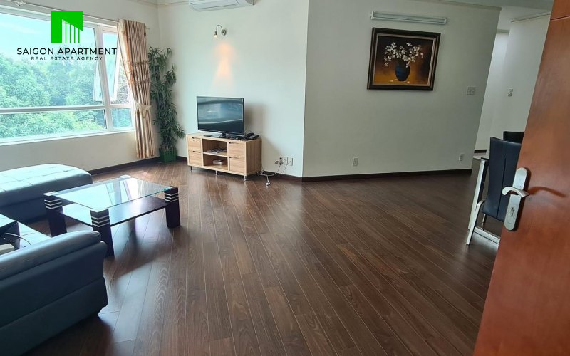 Spacious 3 bedroom apartment Phu Nhuan district HCMC