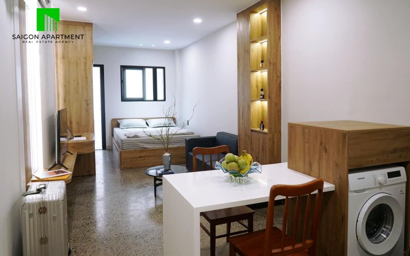 Nice central studio apartment for rent in District 1 HCMC