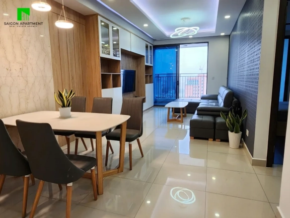 Airy 3 bedroom The Tresor apartment for rent in District 4