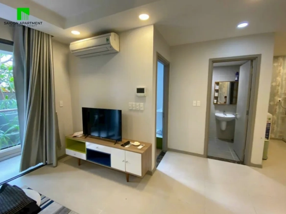 Cozy The Goldview 1 bedroom apartment for rent on Ben Van Don St