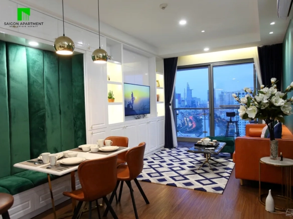 High class District 4 2-bedroom apartment for rent in The Goldview 