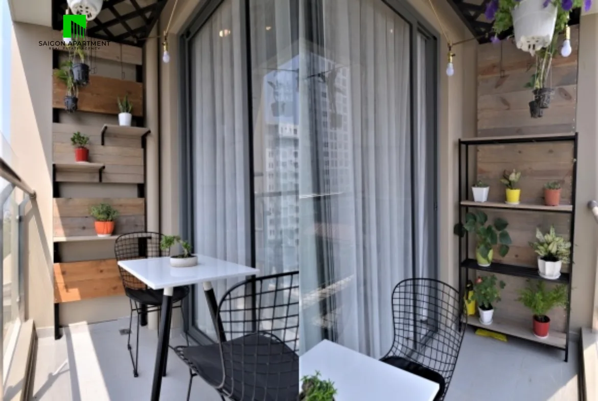 Nice decoration 3BR The Goldview apartment for rent in District 4