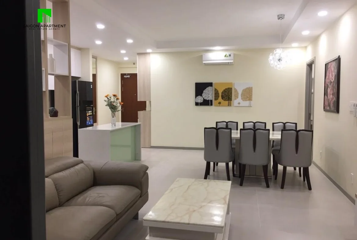 River view 3-bedroom The Goldview apartment for rent in Ben Van Don St