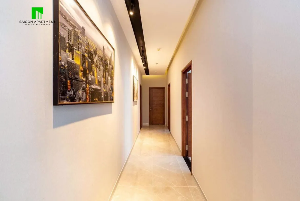 Spacious 3 bedroom Vinhomes Central Park penthouse for rent