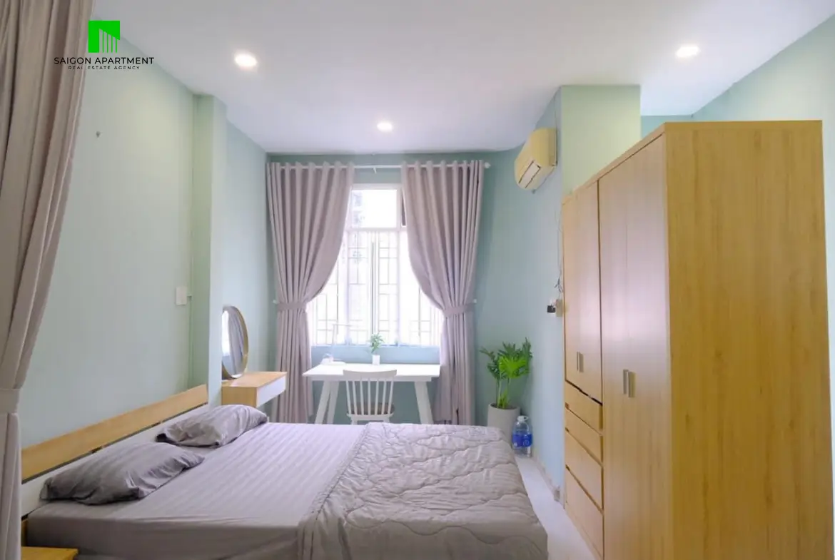 Affordable serviced studio apartment for rent in District 1