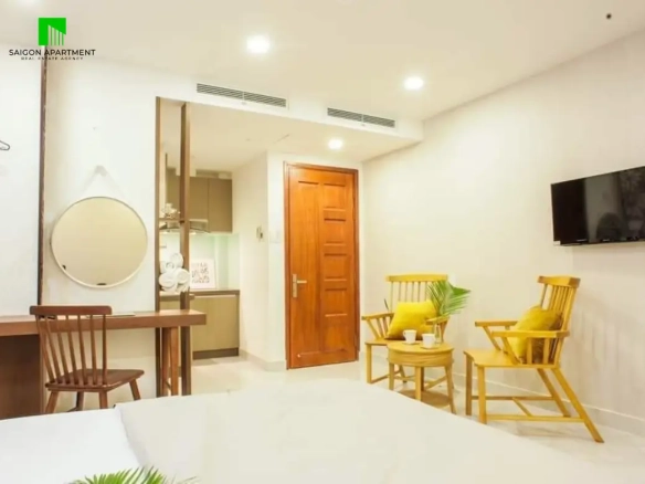 Nice serviced studio in District 1 for rent on Le Thi Rieng St