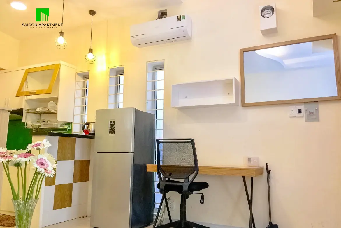 Bright & furnished serviced studio for rent in District 3 HCMC