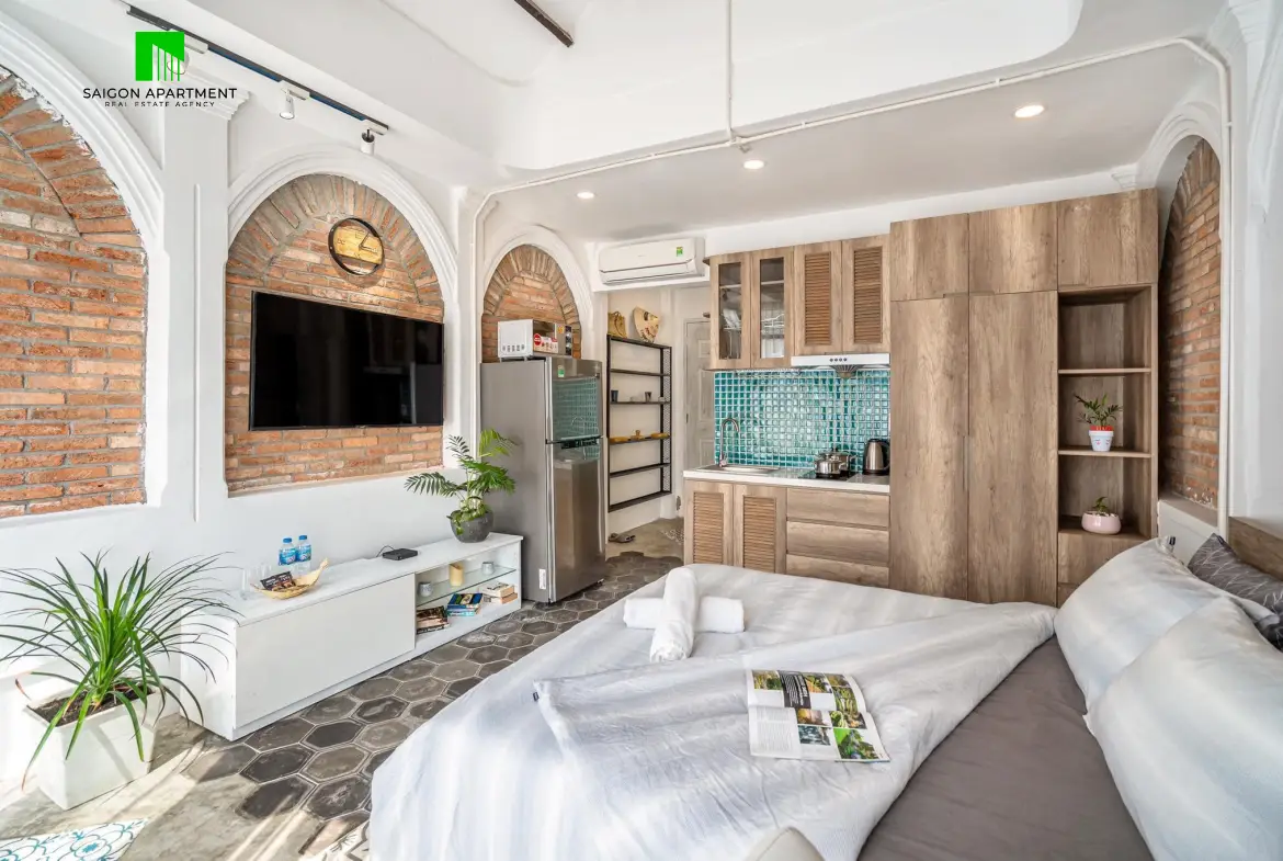 Neoclassical style serviced studio for rent in Dist 3 HCMC