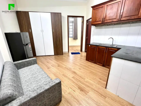 District 10 1 bedroom apartment for rent on Ngo Gia Tu St